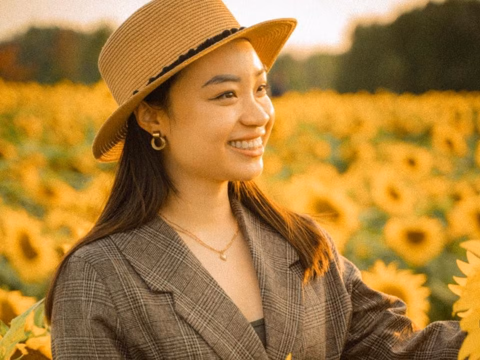 Hoàng Thu Trang (SN 1998) mới tốt nghiệp ngành Nghiên cứu và Công nghệ phát triển thực phẩm của trường Niagara College. Ảnh: NVCC Hoàng Thu Trang (SN 1998) mới tốt nghiệp ngành Nghiên cứu và Công nghệ phát triển thực phẩm của trường Niagara College. Ảnh: NVCC