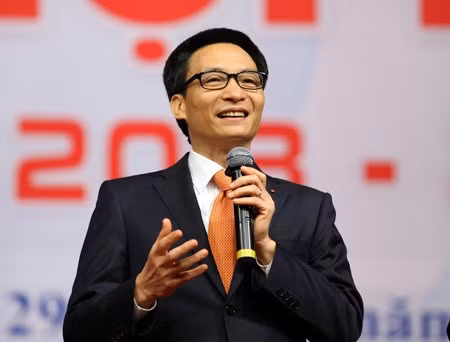 Phó Thủ tướng Vũ Đức Đam: Kinh nghiệm mà bác muốn chia sẻ là dù làm việc gì cũng phải làm hết sức, làm sao nước mình nhất định phải giàu hơn - Ảnh: VGP/Nhật Bắc