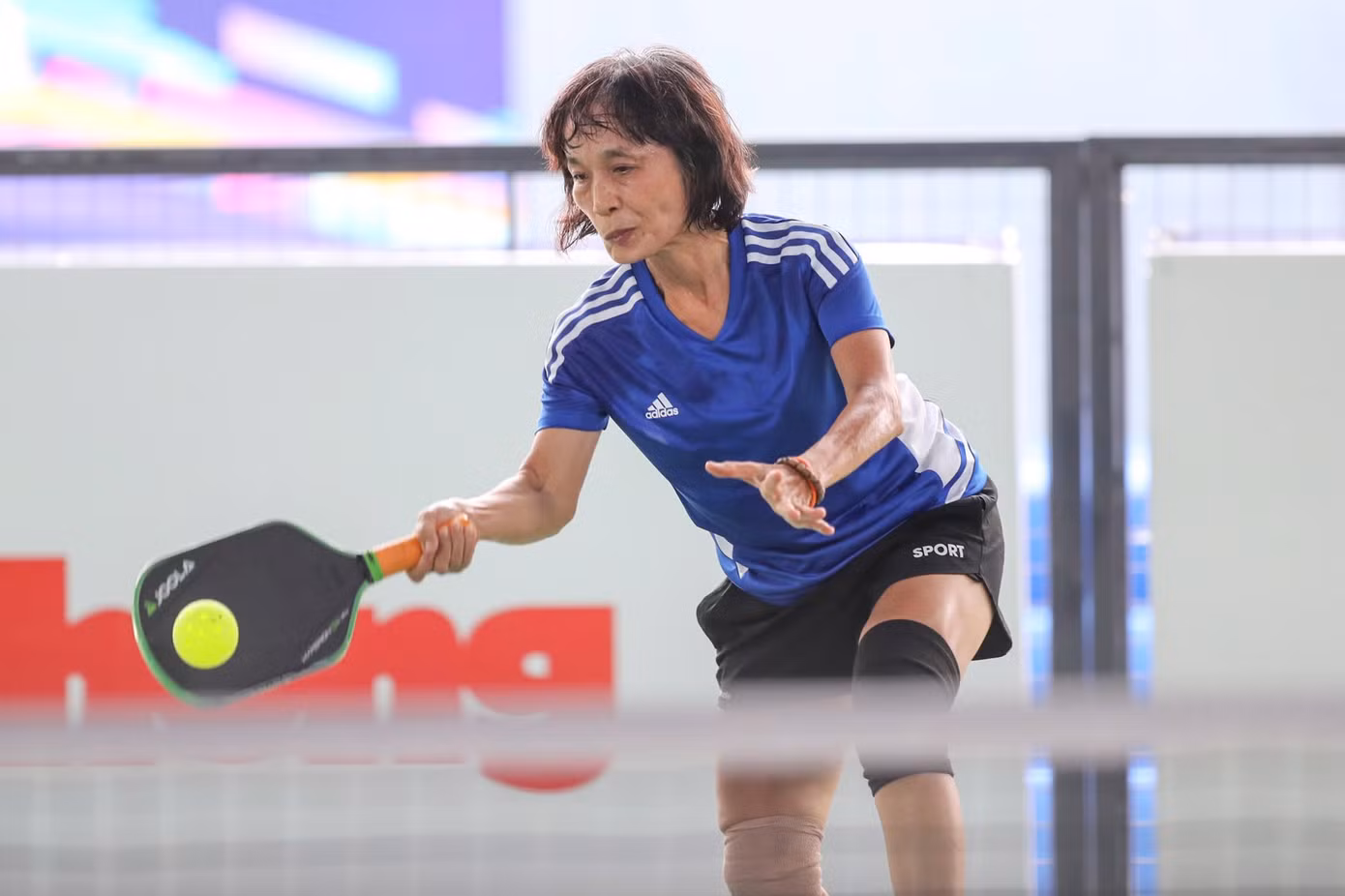 Mặc dù vậy, với kinh nghiệm dày dạn, hai cô dễ dàng làm chủ cây vợt pickleball, đồng thời tham dự nhiều giải trong thời gian qua. Và bây giờ, cả hai có mặt tại Giải Pickleball Việt Nam - Cúp Hyundai Thành Công 2025 ở cụm sân Pickleball D-JOY.