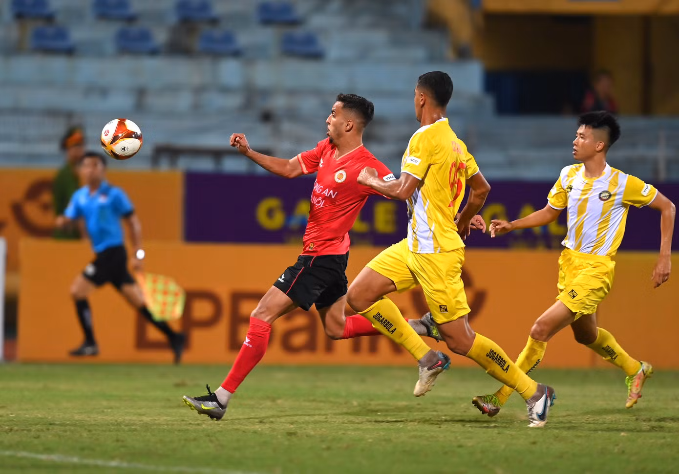 Đông Á Thanh Hoá lần thứ hai giành Siêu cúp sau khi đánh bại Công an Hà Nội 3-1 ảnh 44