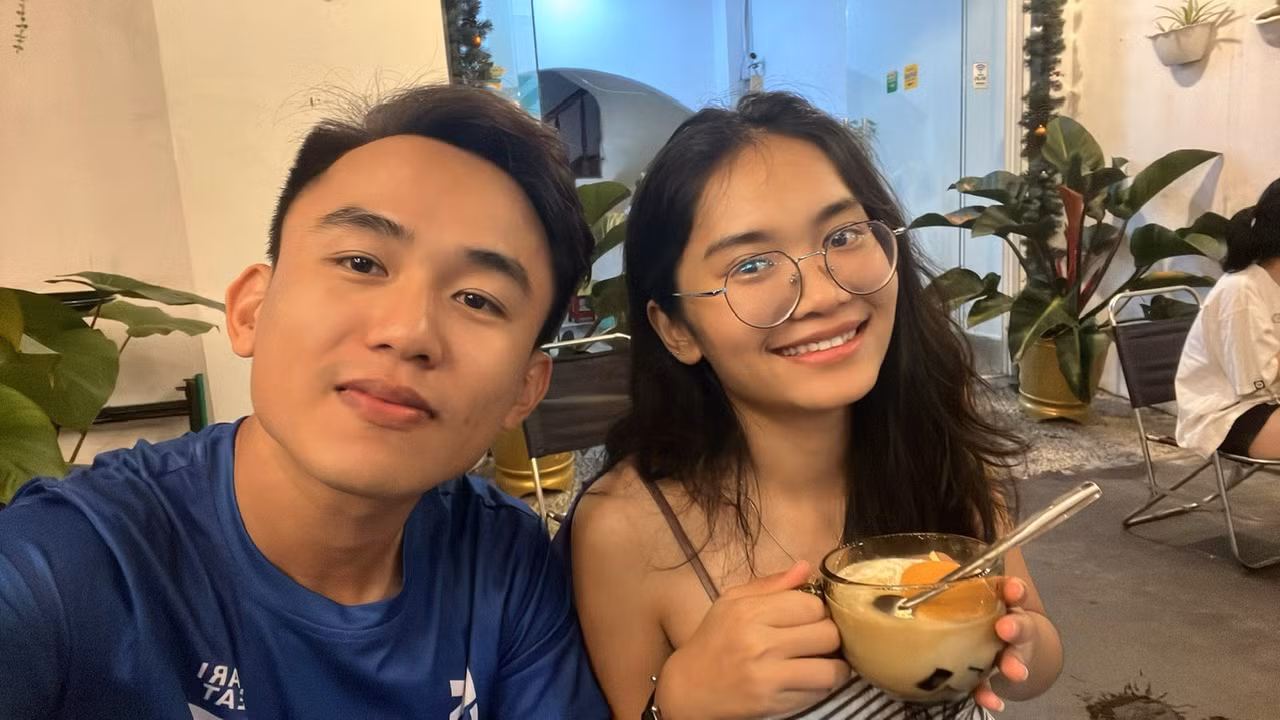 Cả hai quen nhau được 3 năm, chia sẻ những sở thích chung trước khi đi tới hôn nhân.
