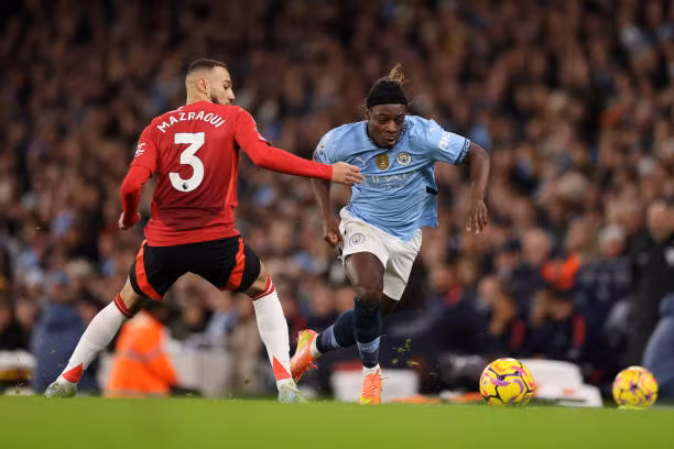 Amad Diallo bùng nổ, MU ngược dòng đánh bại Man City ngay tại Etihad ảnh 8