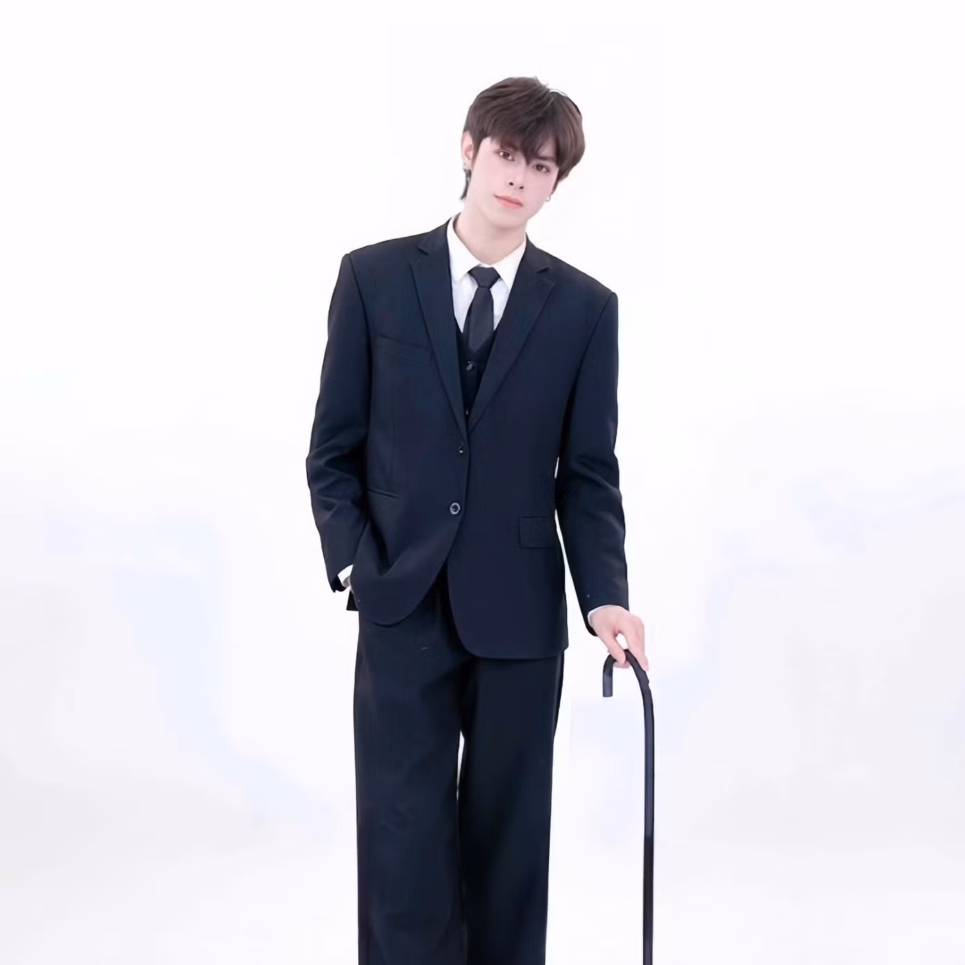 Lê Duy Luân (DyLan) được netizen nhận xét là thí sinh có "khí chất" idol K-Pop.