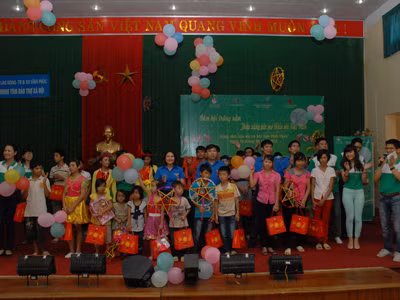 Đoàn Thanh niên Vietcombank tổ chức giao lưu vui trung thu với các em thiếu nhi tại Trung tâm Bảo trợ xã hội tỉnh Vĩnh Phúc