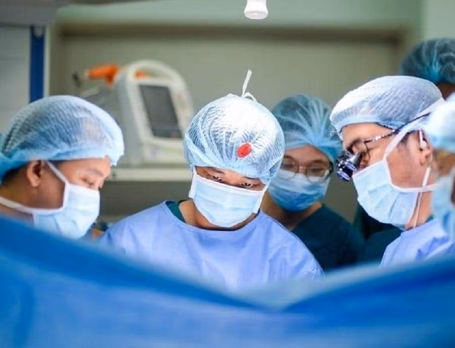 Ngành y tế đang khắc phục khó khăn, từng bước phục hồi sau đại dịch