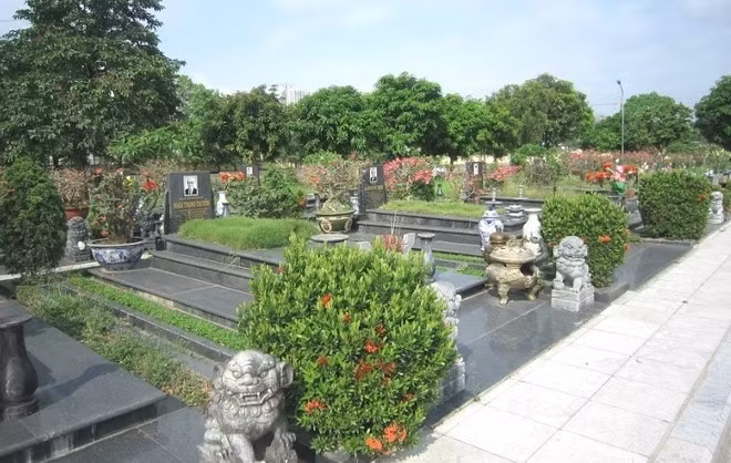 Các phần mộ trong Nghĩa trang Mai Dịch. (Nguồn: Ban Lễ tang Hà Nội) Các phần mộ trong Nghĩa trang Mai Dịch. (Nguồn: Ban Lễ tang Hà Nội)