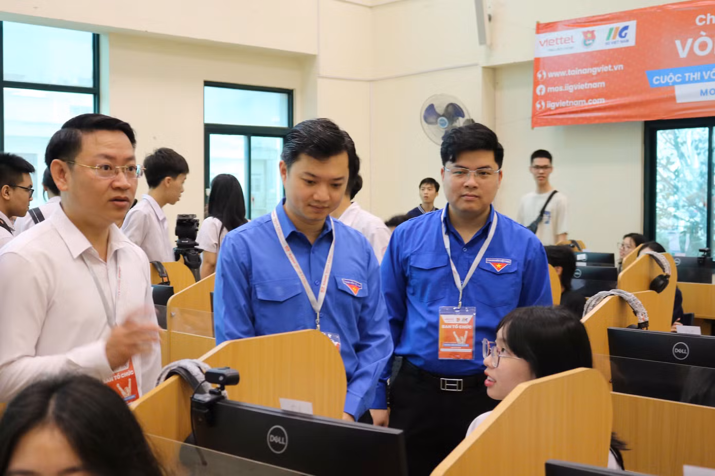 Anh Nguyễn Minh Triết - Bí thư T.Ư Đoàn, Chủ tịch T.Ư Hội SVVN động viên thí sinh tham gia Vòng loại quốc gia Cuộc thi Vô địch tin học văn phòng thế giới – Viettel 2025. Anh Nguyễn Minh Triết - Bí thư T.Ư Đoàn, Chủ tịch T.Ư Hội SVVN động viên thí sinh tham gia Vòng loại quốc gia Cuộc thi Vô địch tin học văn phòng thế giới – Viettel 2025.