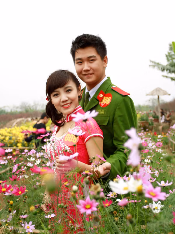 Xuất hiện bên cạnh các nam chiến sĩ tương lai
