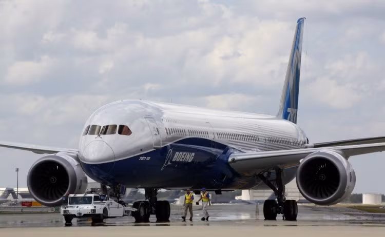 Hoạt động kinh doanh của Boeing khủng hoảng trong thời gian qua. Hoạt động kinh doanh của Boeing khủng hoảng trong thời gian qua.