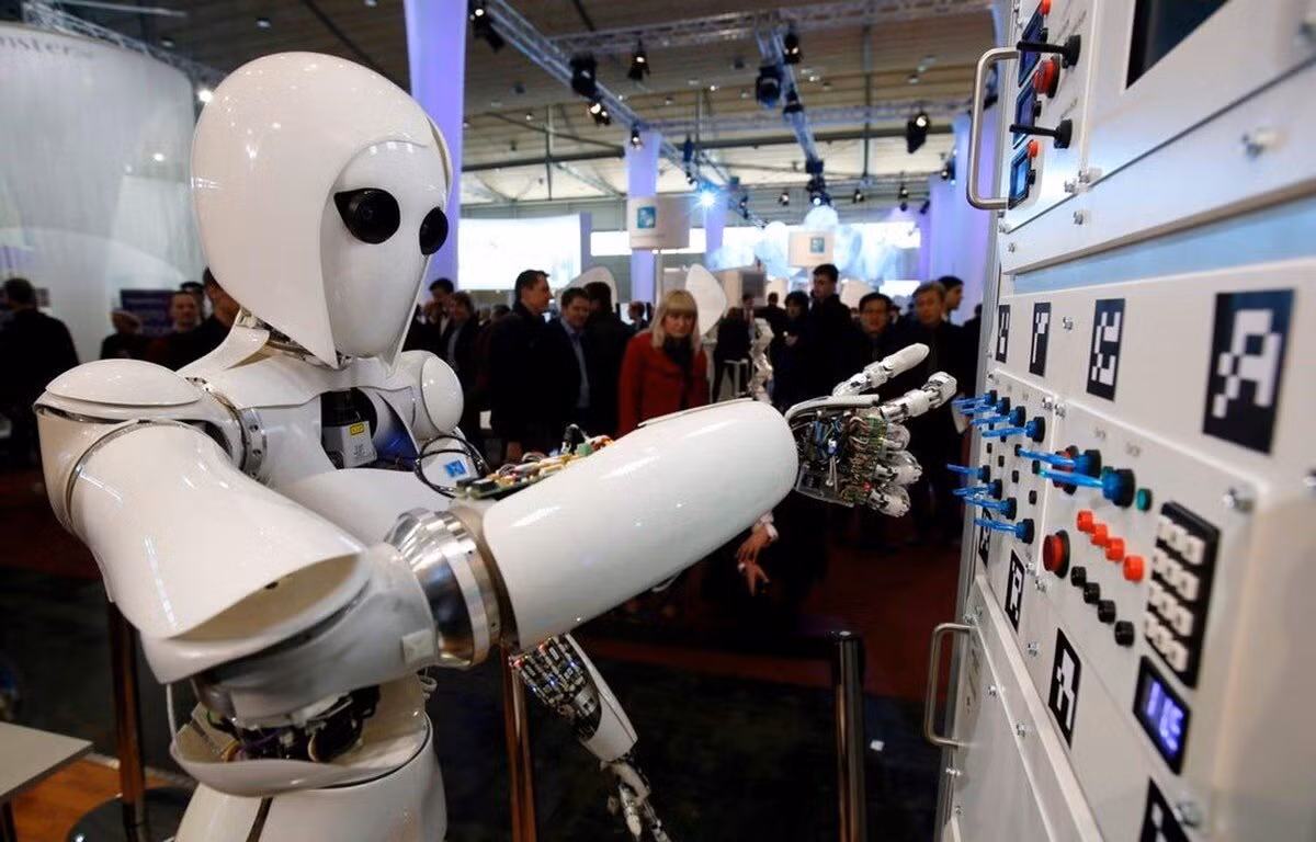 Robot sẽ “cướp” việc làm của 85 triệu người trong 5 năm tới ảnh 1