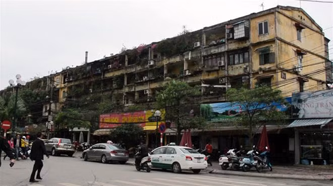 Nhà D1 Giảng Võ được cho phép lập quy hoạch triển khai cải tạo lại từ năm 2009, nhưng đến nay vẫn đang nghiên cứu lập quy hoạch 