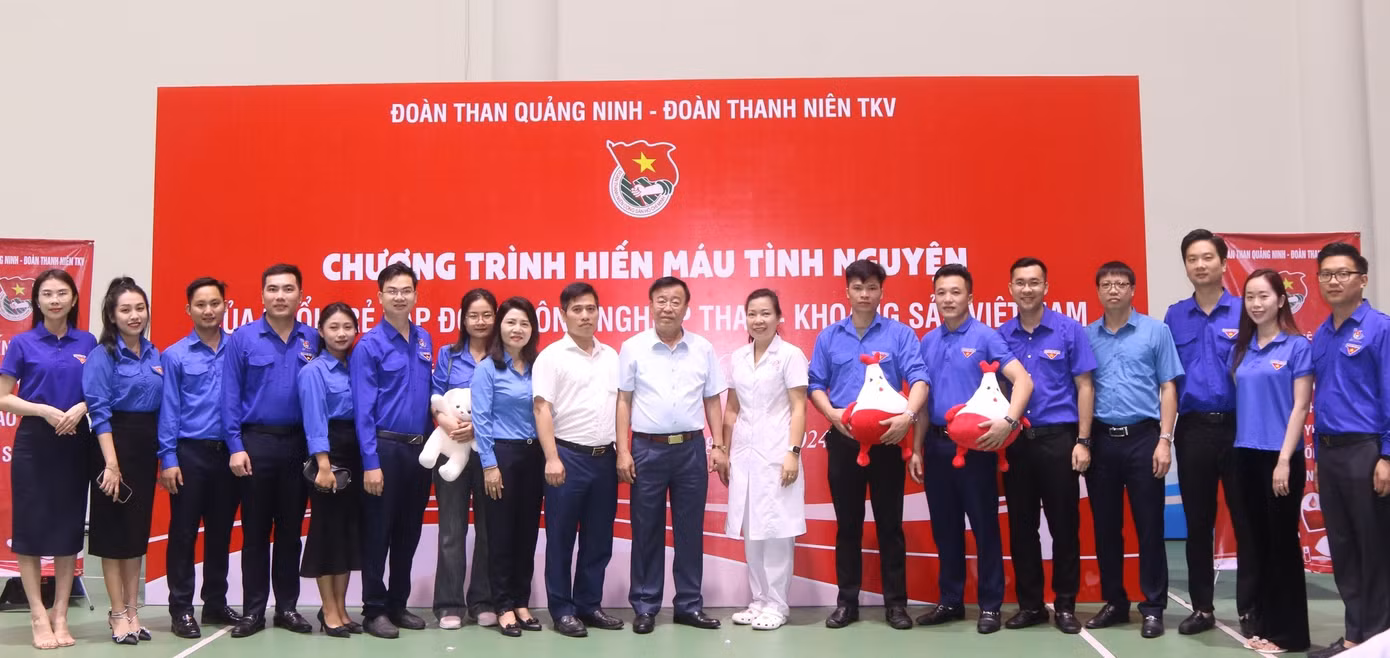 Đây là dịp giao lưu kết nối đoàn viên thanh niên thông qua các hoạt động văn hóa, thể thao và hoạt động xã hội, tạo sân chơi lành mạnh và bổ ích cho thanh niên công nhân. Đây là dịp giao lưu kết nối đoàn viên thanh niên thông qua các hoạt động văn hóa, thể thao và hoạt động xã hội, tạo sân chơi lành mạnh và bổ ích cho thanh niên công nhân.