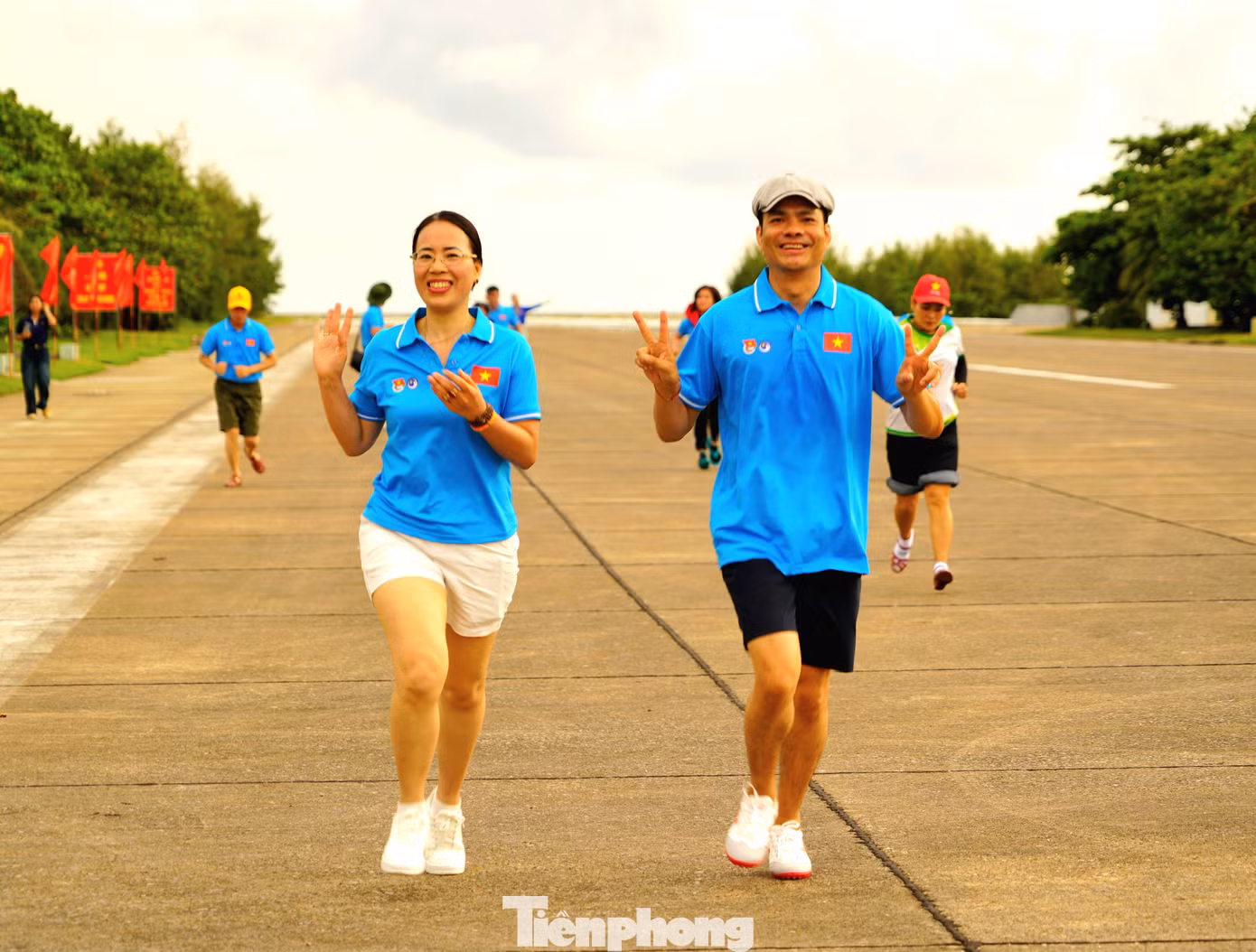 Những bước chạy đầy kiêu hãnh trên đường băng Trường Sa. Những bước chạy đầy kiêu hãnh trên đường băng Trường Sa.