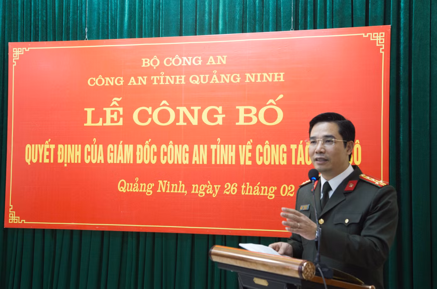 Đại tá Trần Văn Phúc phát biểu tại buổi lễ.