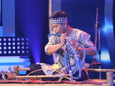 Chàng nông dân Kiều Văn Thanh bất ngờ giành tấm vé vào chung kết nhờ sự bầu chọn của khán giả
