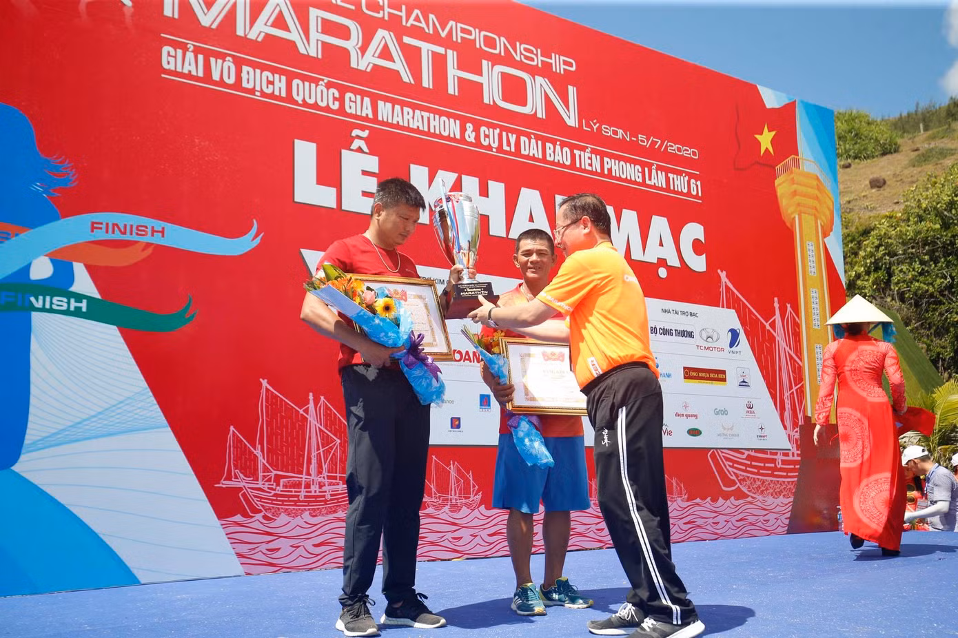 Tiền Phong Marathon 2020: Những ngôi vô địch xứng đáng ảnh 2