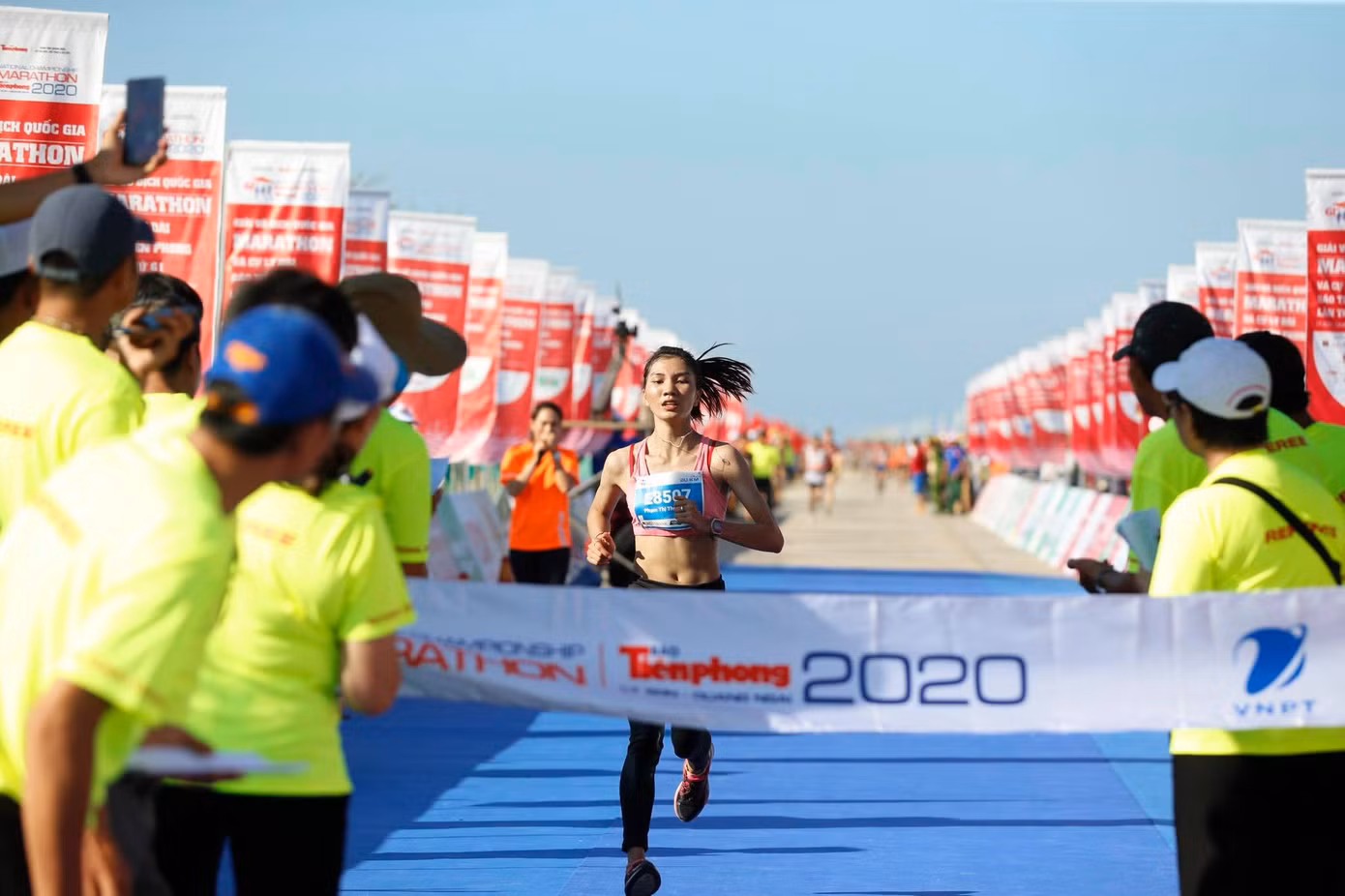 Tiền Phong Marathon 2020: Những ngôi vô địch xứng đáng ảnh 36