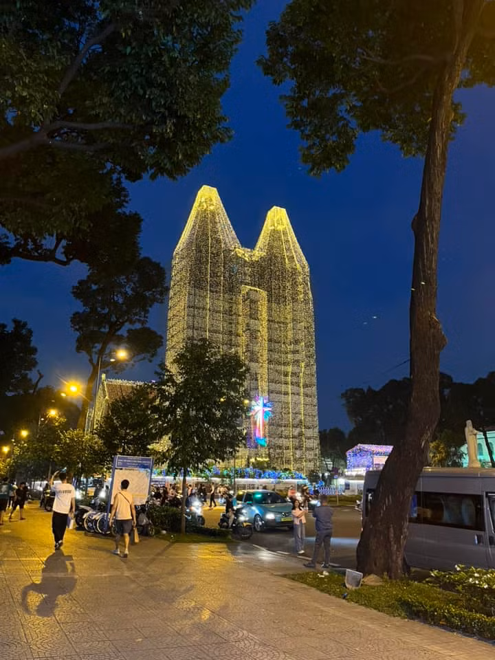 Ảnh: Văn Quang, Ngọc Thảo