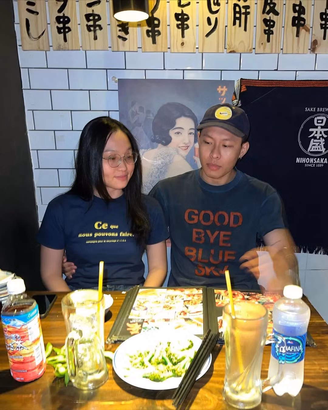 Nhiều người muốn "xin vía" câu chuyện "8 năm 1 tình yêu" của HURRYKNG và bạn gái.