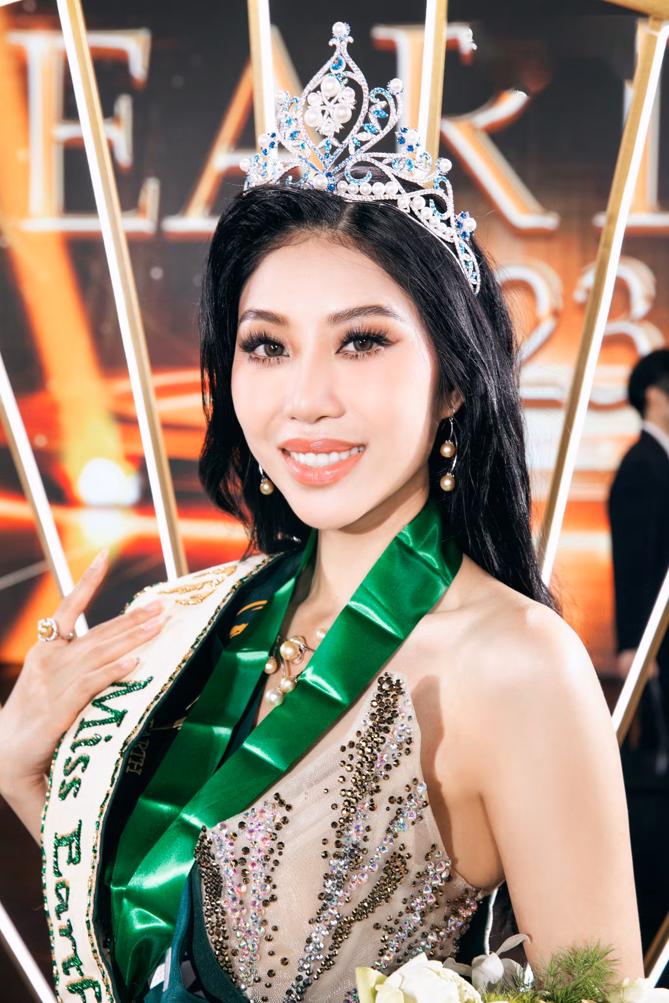 Trước cuộc thi, Lan Anh không nằm trong nhóm thí sinh được dự đoán vào top 4. Tuy nhiên, cô thuyết phục khán giả và ban giám khảo với sự tiến bộ từng ngày cùng kỹ năng tiếng Anh, ứng xử trôi chảy, thông minh. Trước cuộc thi, Lan Anh không nằm trong nhóm thí sinh được dự đoán vào top 4. Tuy nhiên, cô thuyết phục khán giả và ban giám khảo với sự tiến bộ từng ngày cùng kỹ năng tiếng Anh, ứng xử trôi chảy, thông minh.