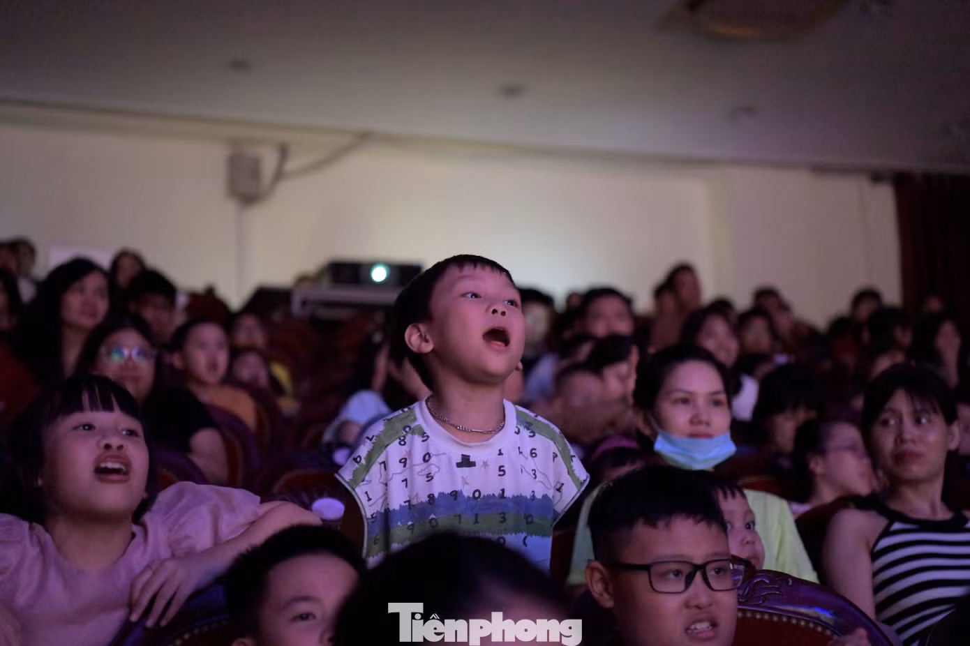 Chung niềm yêu với nhiều khán giả nhí, Kỳ Anh mê cho nhân vật Songuku - người rất hiền lành, dũng cảm và luôn sẵn sàng giúp đỡ bạn bè. Cảnh Songuku đến giải cứu những người bạn bị PocoLong bắt giữ và ngăn ý định tàn phá Trái đất của kẻ xấu này để lại ấn tượng.