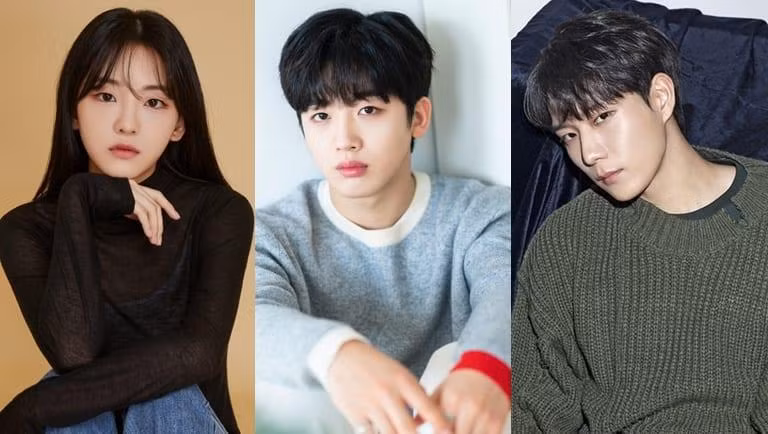 Phim "School 2021" sẽ có sự tham gia của 3 diễn viên chính là Choi Yi Hyun, Kim Young Dae và Kim Yo Han (WEi). Phim dự kiến được phát sóng vào tháng 8 năm nay. Phim "School 2021" sẽ có sự tham gia của 3 diễn viên chính là Choi Yi Hyun, Kim Young Dae và Kim Yo Han (WEi). Phim dự kiến được phát sóng vào tháng 8 năm nay.