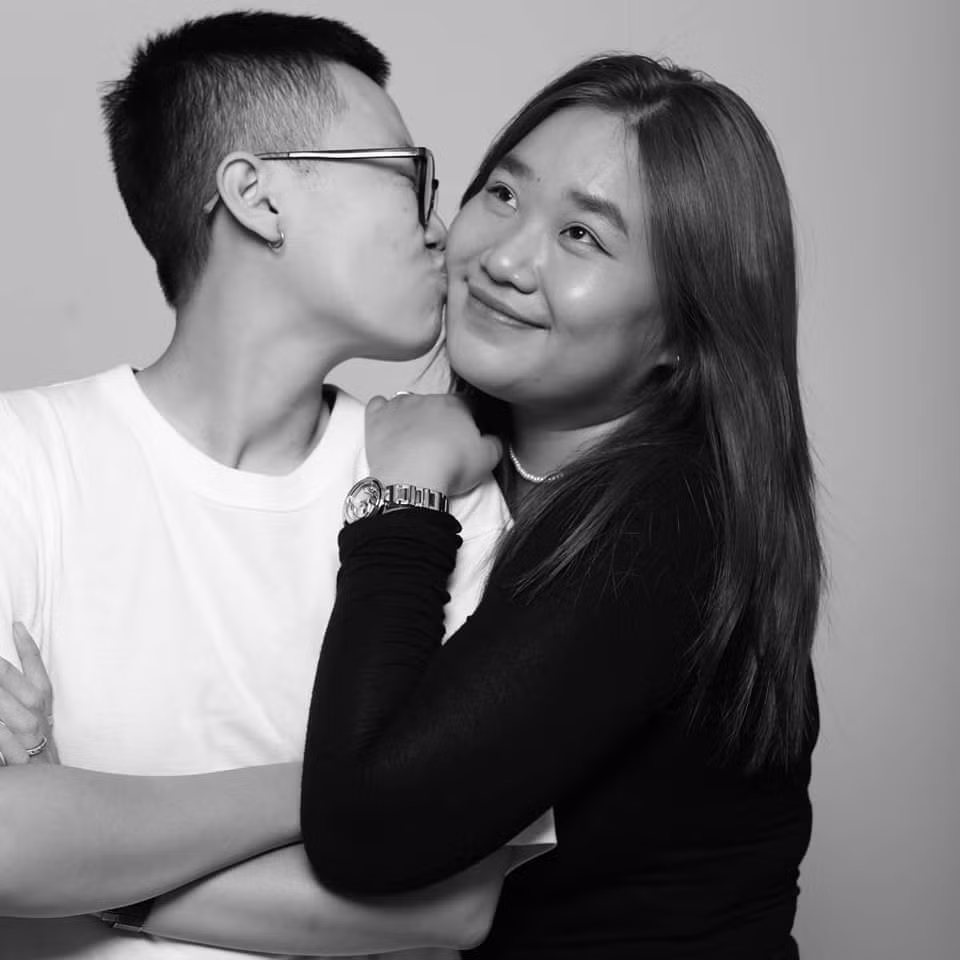 Lưu giữ những khoảnh khắc hạnh phúc. (Ảnh: Foto Pop) Lưu giữ những khoảnh khắc hạnh phúc. (Ảnh: Foto Pop)