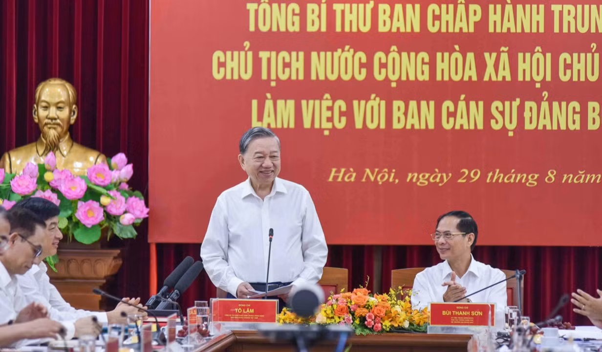 Tổng Bí thư, Chủ tịch nước Tô Lâm làm việc với Ban Cán sự đảng Bộ Ngoại giao ngày 29/8. (Ảnh: Baoquocte)