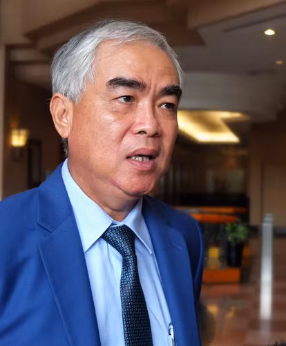 Chủ tịch Eximbank Lê Hùng Dũng đã làm gương tự giảm 50% lương. Ảnh: Thanh Lan