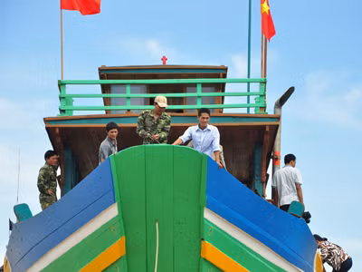 Trên con tàu khủng ĐNa 90444. Ảnh: Nam Cường