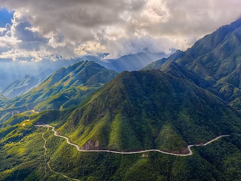 Vẻ đẹp hoang sơ của Đèo Hoàng Liên Sơn nên đến ít nhất một lần trong đời Vẻ đẹp hoang sơ của Đèo Hoàng Liên Sơn nên đến ít nhất một lần trong đời