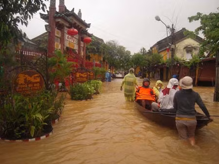 Sơ tán dân ở những 