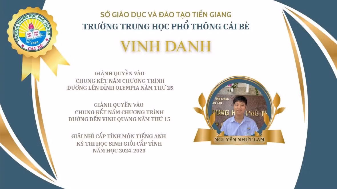 Nhà trường vinh danh thành tích của em Nguyễn Nhựt Lam. Ảnh: Đoàn Trường THPT Cái Bè