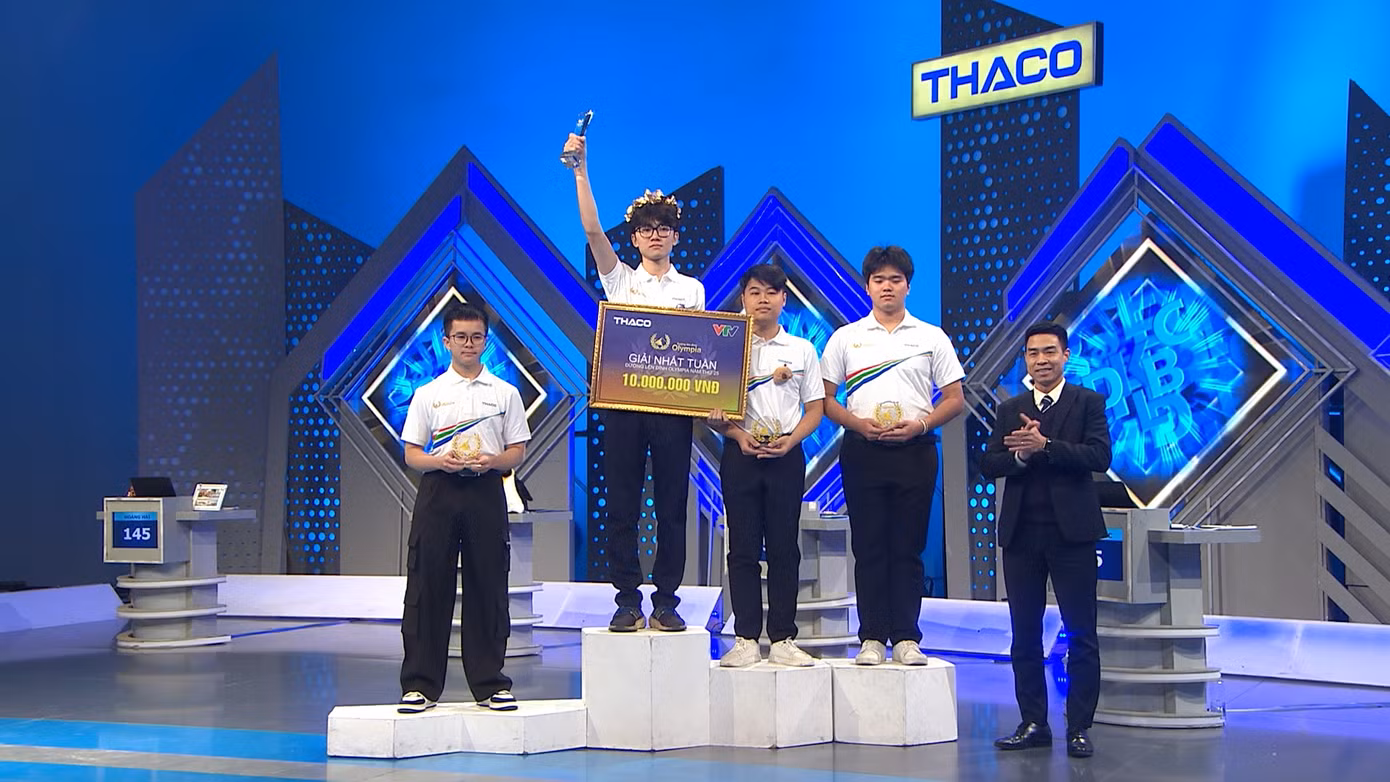Đỗ Xuân Thái "ẵm trọn" Vòng nguyệt quế tuần đầu tiên của Quý 3. Ảnh: Fanpage Đường Lên Đỉnh Olympia