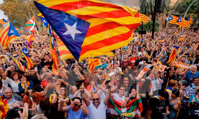 Phó Thủ tướng Tây Ban Nha trực tiếp phụ trách Catalonia ảnh 3