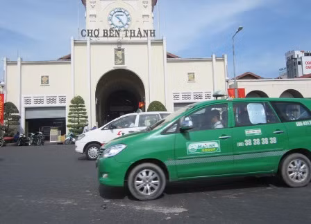 Taxi sẽ là mảng mà Mai Linh tập trung phát triển trong thời gian tới, đặt biệt là ở thị trường TPHCM, nơi Mai Linh mất ngôi đầu vào tay Vinasun. Taxi sẽ là mảng mà Mai Linh tập trung phát triển trong thời gian tới, đặt biệt là ở thị trường TPHCM, nơi Mai Linh mất ngôi đầu vào tay Vinasun