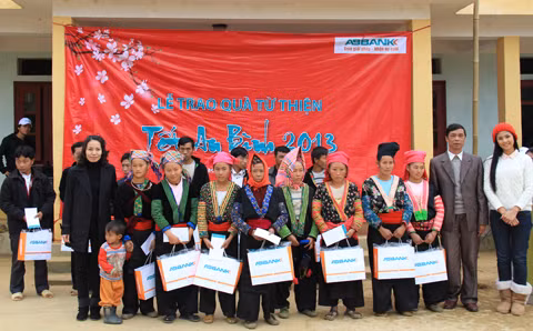 Hoa hậu Ngọc Hân là gương mặt đại diện cho chiến dịch từ thiện “Tết An Bình” của ngân hàng ABBank. Ảnh: Trường Phong