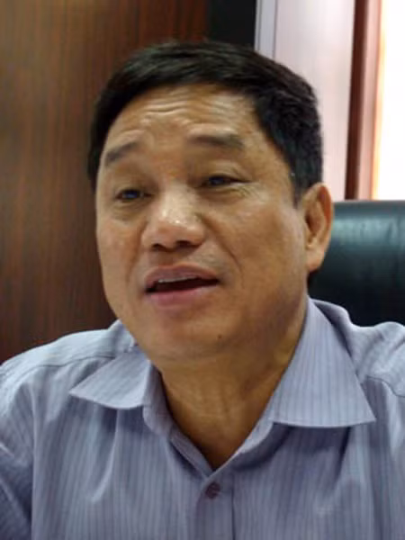 Ông Lê Hồng Sơn