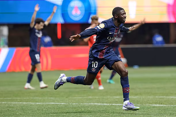 PSG đánh bại Bayern với 9 người trên sân ảnh 42