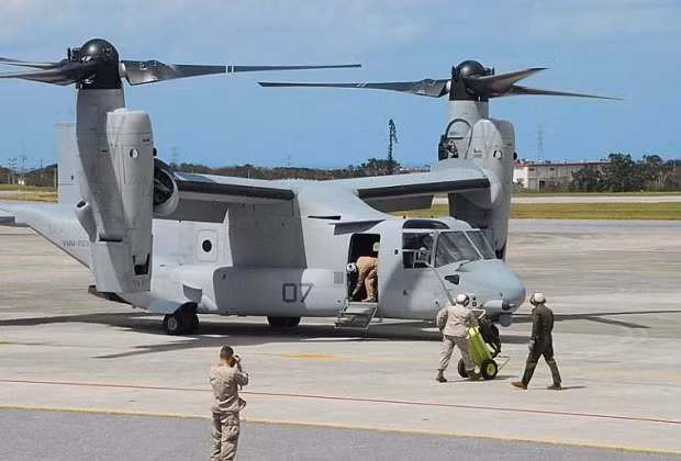 Chiếc MV-22 Osprey tại căn cứ không quân Futemma, Okinawa, Nhật Bản