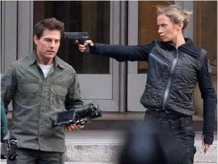 Tom Cruise trong một phân cảnh của bộ phim All You Need Is Kill