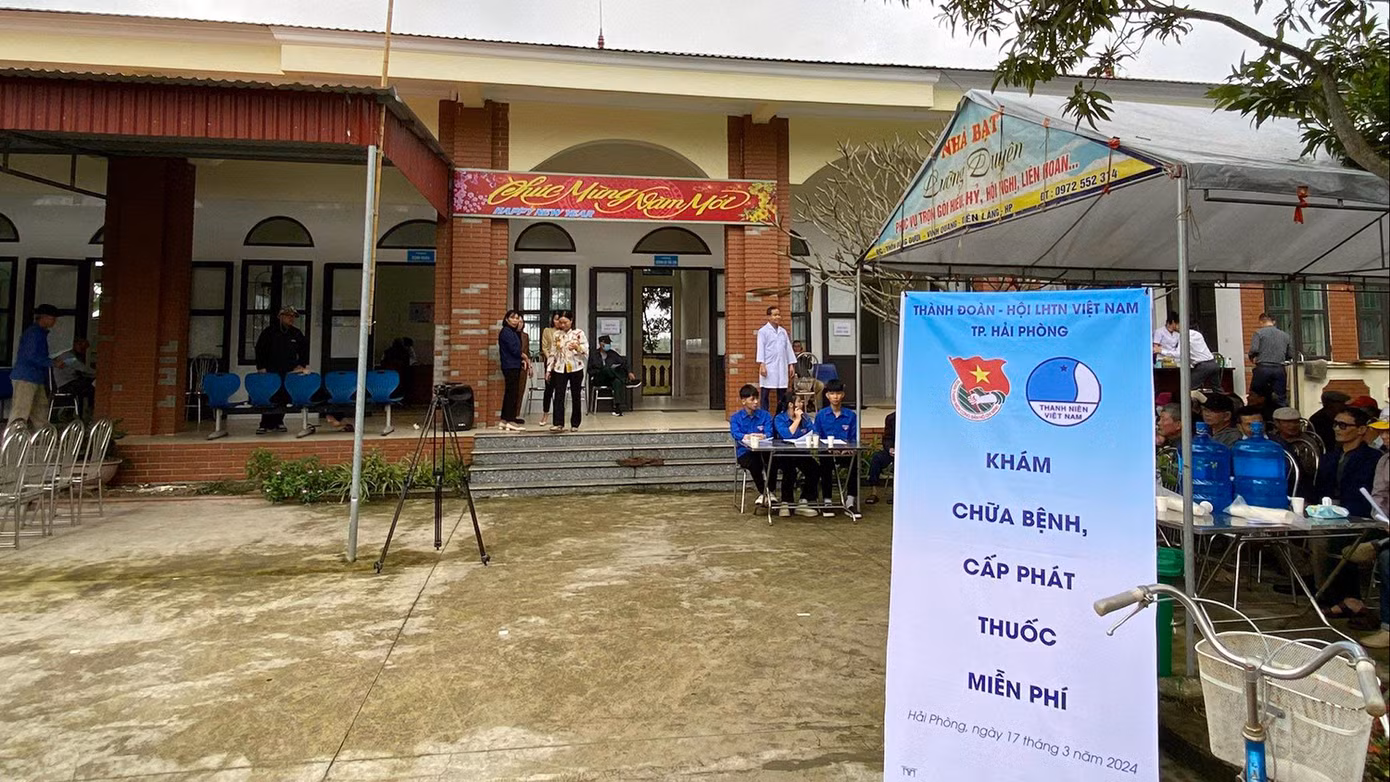 Hoạt động thăm khám chữa bệnh, cấp thuốc miễn phí cho người có hoàn cảnh khó khăn tại nhiều địa phương ở Hải Phòng.