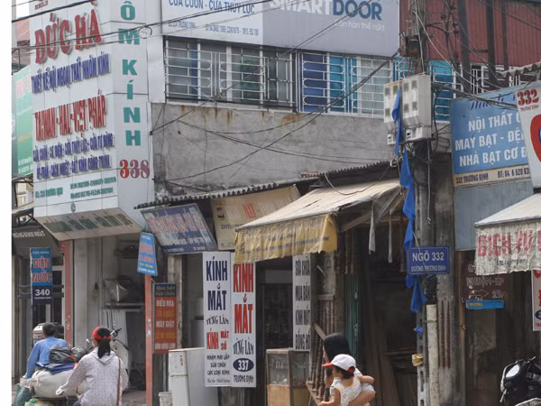 Vị trí người dùng điếu cày phân làn đường. Ảnh: Minh Đức. Vị trí anh Hùng dùng điếu cầy phân làn đường. Ảnh do phóng viên chụp
