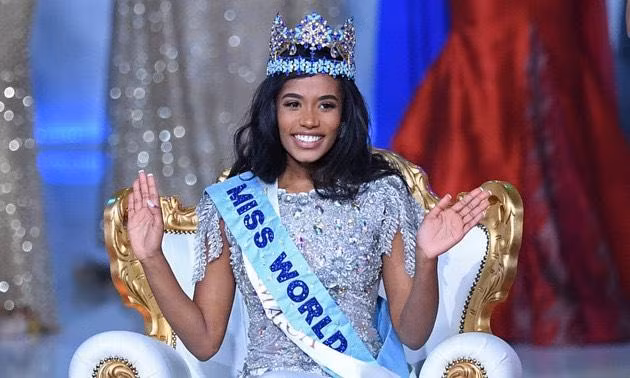 Toni-Ann Singh - người đẹp đăng quang Miss World 2019 chỉ cao 1m67.
