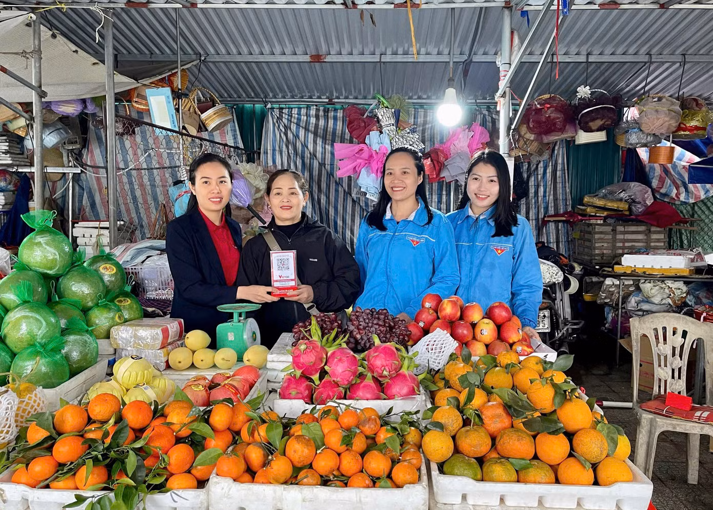 Những hoạt động này nhằm thúc đẩy quá trình chuyển đổi số và nâng cao kỹ năng công nghệ cho người dân. Những hoạt động này nhằm thúc đẩy quá trình chuyển đổi số và nâng cao kỹ năng công nghệ cho người dân.