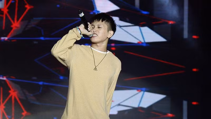 Trước đó, B Ray đã gây sốc khi nói “không” với Rap Việt Trước đó, B Ray đã gây sốc khi nói “không” với Rap Việt