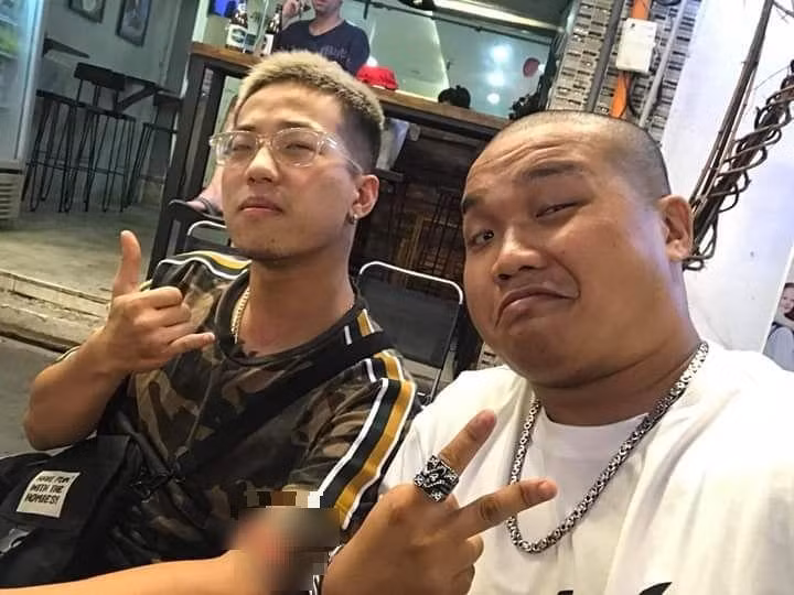 B Ray từng có mâu thuẫn lớn với cả RichChoi và Blacka B Ray từng có mâu thuẫn lớn với cả RichChoi và Blacka
