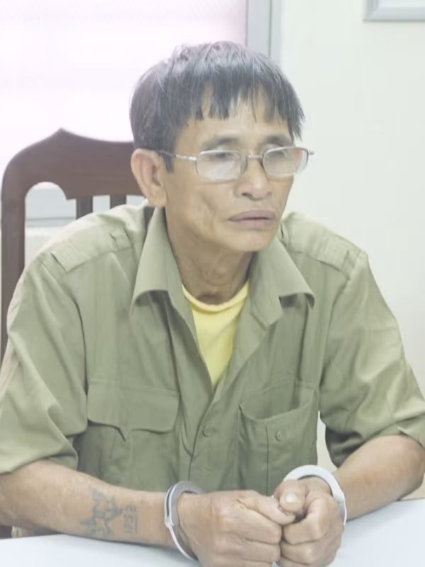 Đối tượng Đào Văn Chi tại cơ quan điều tra chiều 4-6. Ảnh: Tuấn Nguyễn