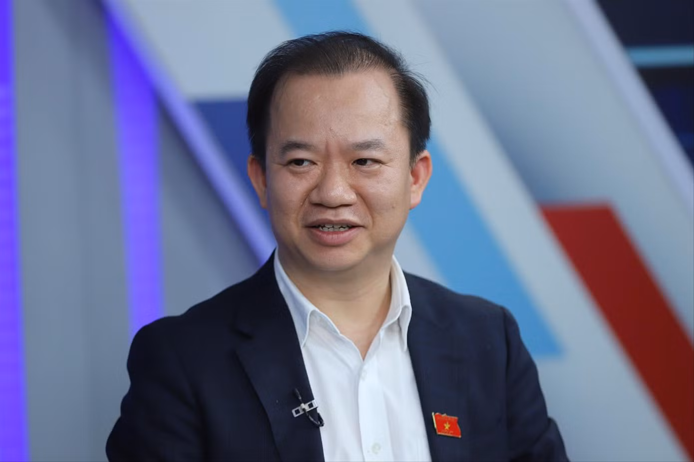 ĐBQH Bùi Hoài Sơn, Ủy viên Thường trực Ủy ban Văn hóa.