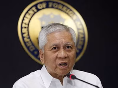 Ngoại trưởng Philippines Albert del Rosario. Ngoại trưởng Philippines Albert del Rosario